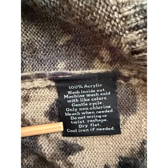 Rock & Republic Womens Camo Long Sleeve Pullover Sweater, sz medium - Picture 2 of 4